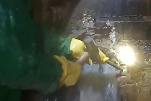南通消防水池堵漏施工视频